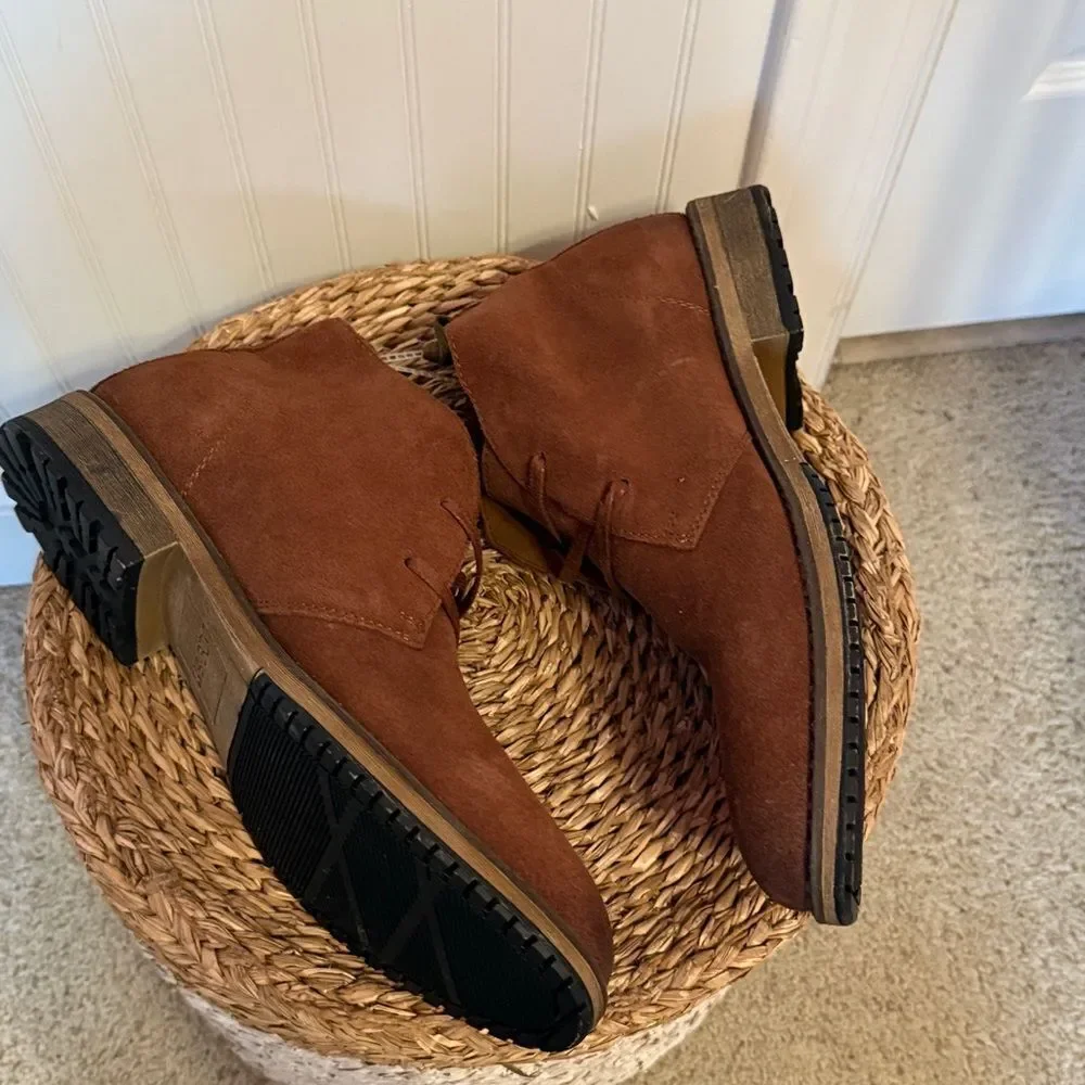 Joe's Jeans Rich Brown Chukka Boots - 9 - NWOB